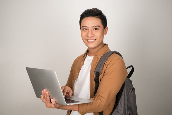 10 Rekomendasi Laptop untuk Mahasiswa Terbaru